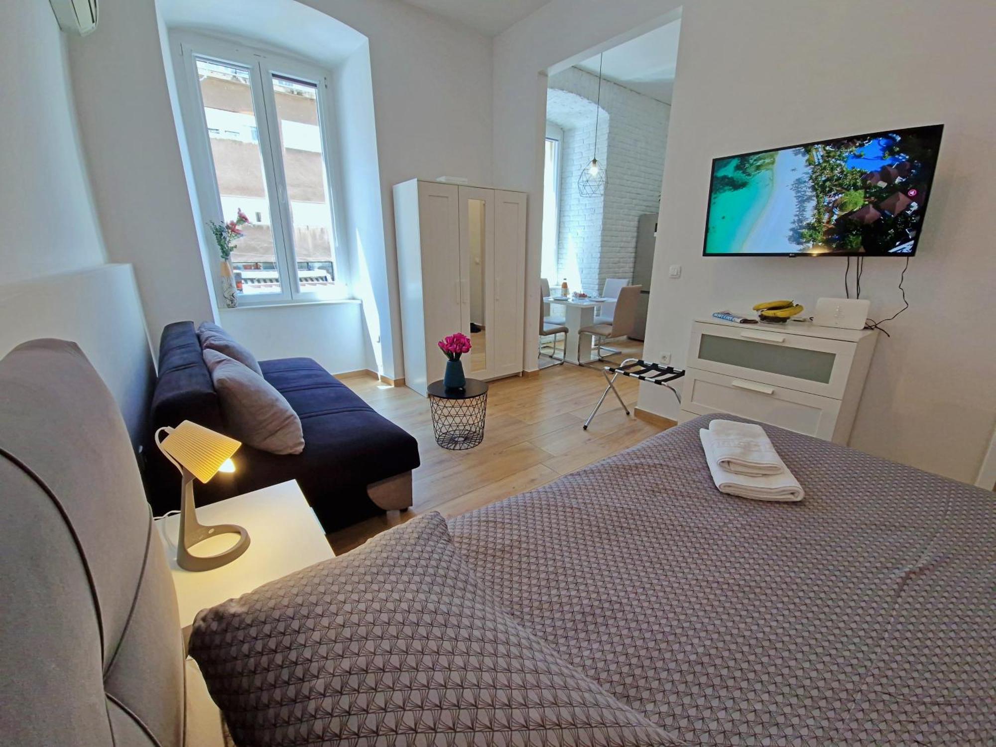 Lola'S Place Rijeka Ngoại thất bức ảnh
